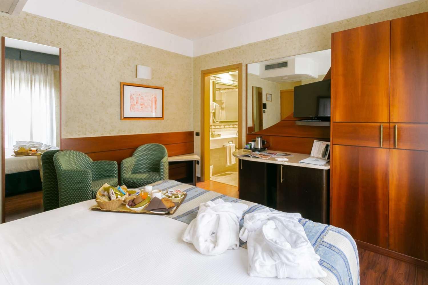 Hotel Mirage Sure Hotel Collection By Best Western Milano Esterno foto